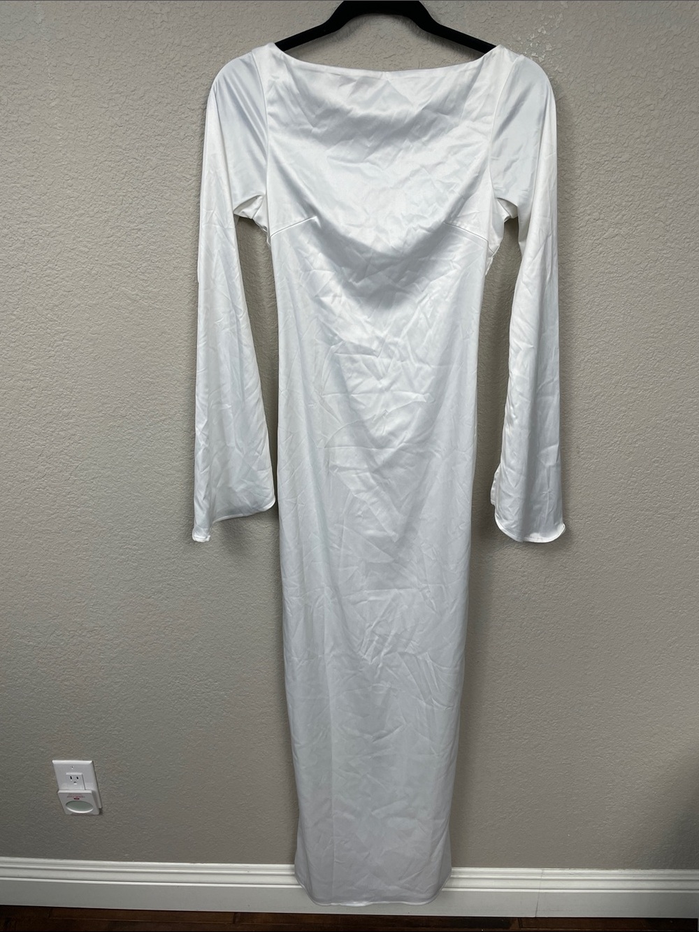 NWT Khanums Keidi Dress With Pearl Gold Bead Detail White Open Back Sz S - Picture 3 of 16